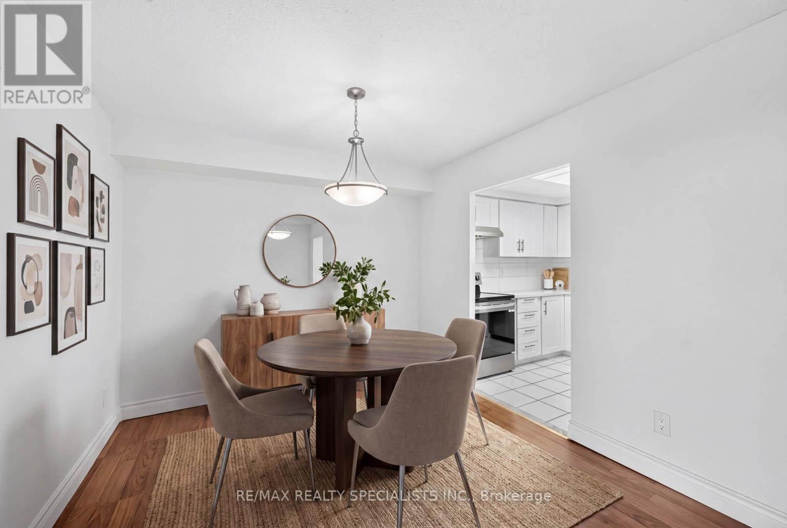2009 - 135 Hillcrest Avenue, Mississauga, Ontario  L5B 4B1 - Photo 19 - W13636084