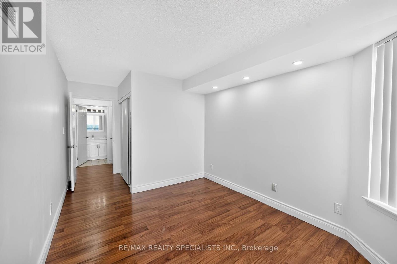 2009 - 135 Hillcrest Avenue, Mississauga, Ontario  L5B 4B1 - Photo 29 - W13636084