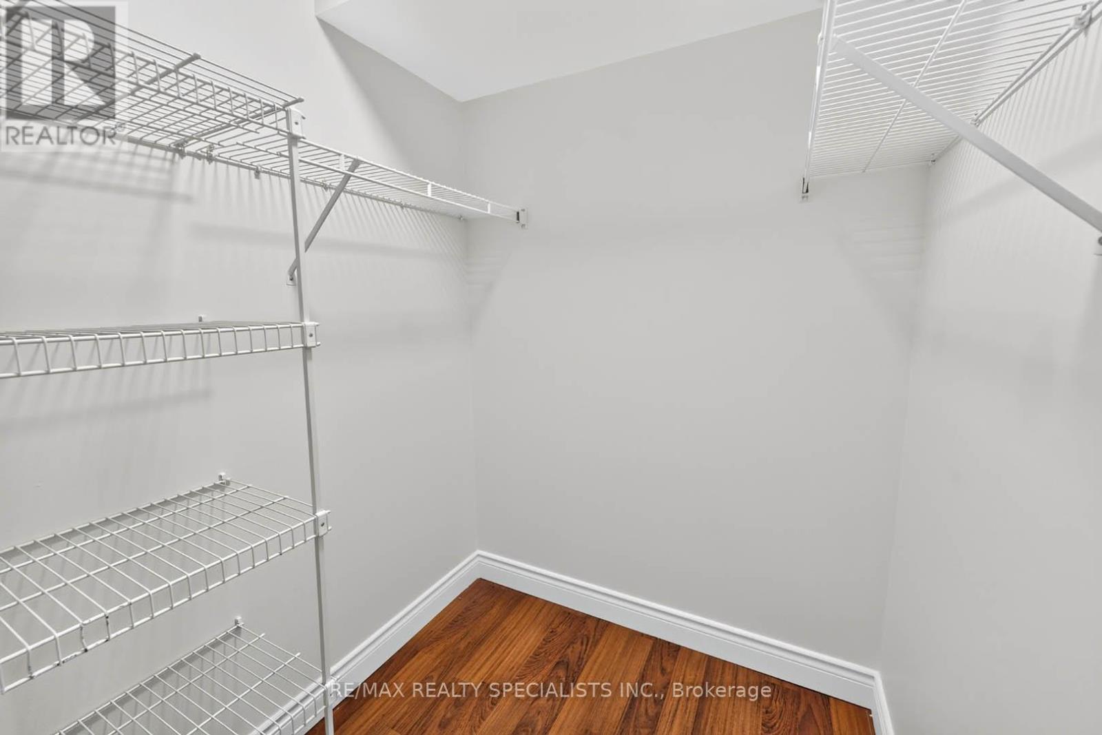 2009 - 135 Hillcrest Avenue, Mississauga, Ontario  L5B 4B1 - Photo 30 - W13636084