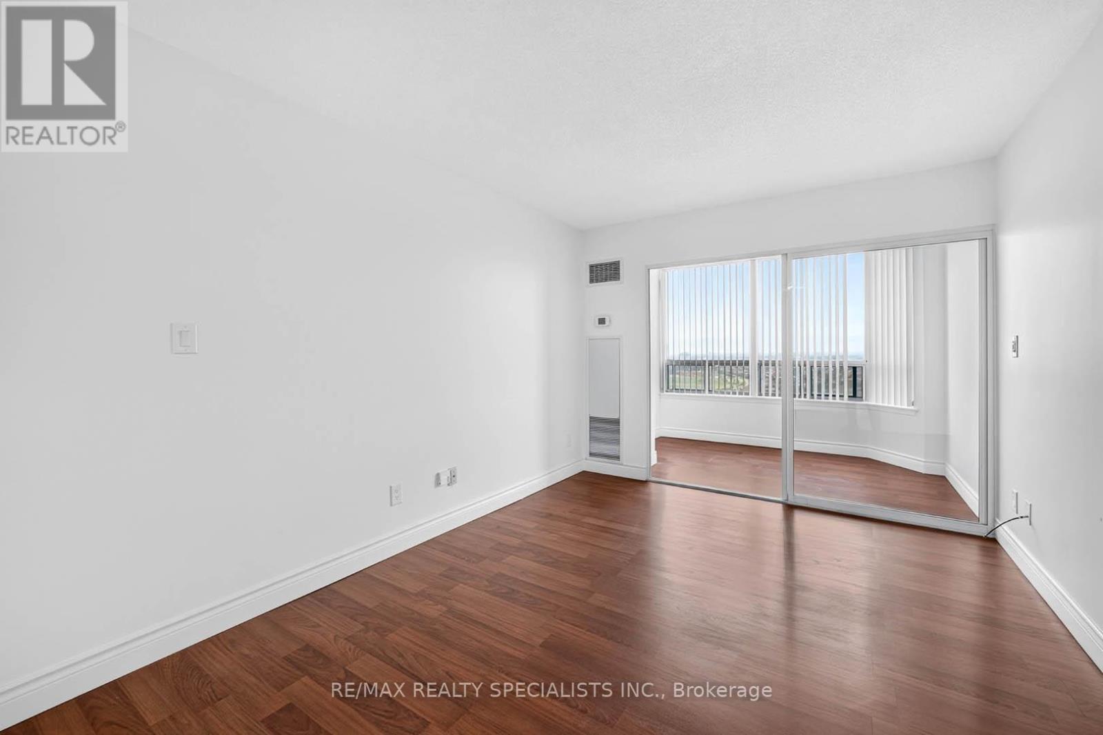 2009 - 135 Hillcrest Avenue, Mississauga, Ontario  L5B 4B1 - Photo 8 - W13636084