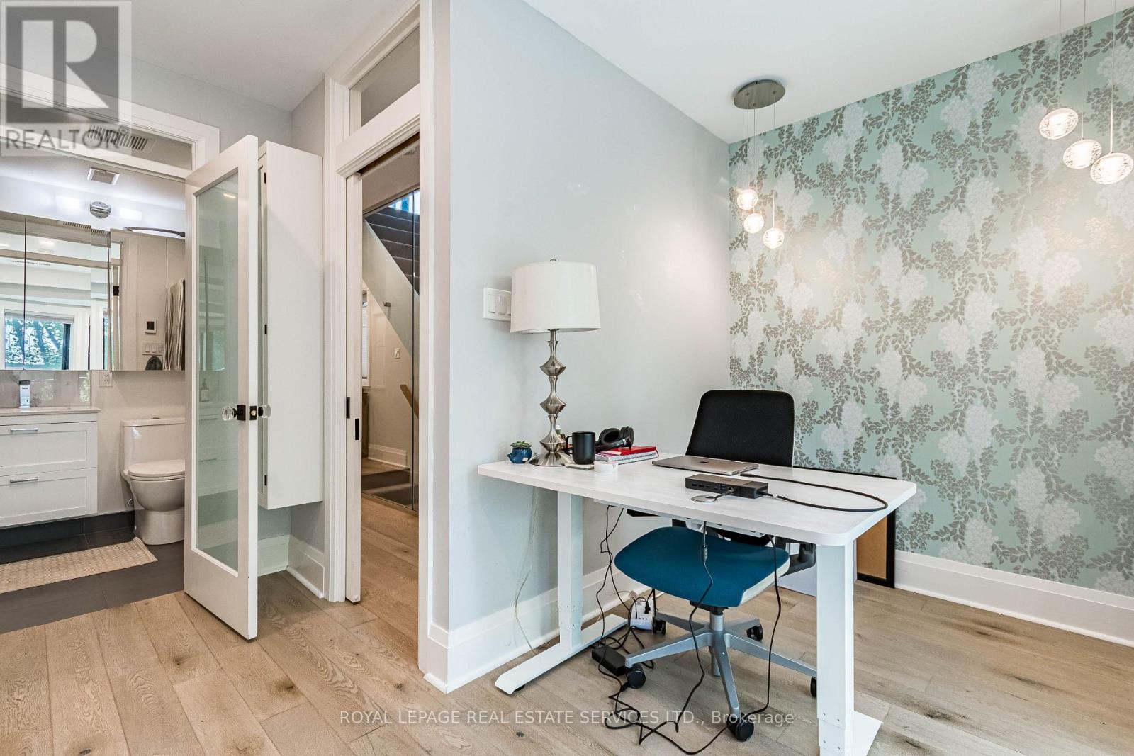 238 Garden Avenue, Toronto, Ontario  M6R 1J1 - Photo 18 - W13636118