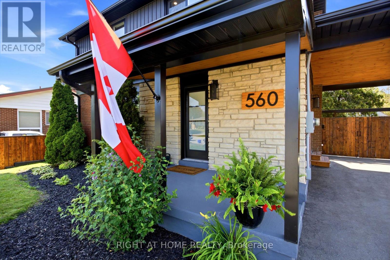 560 Tennyson Avenue, Oshawa, Ontario  L1H 3J8 - Photo 6 - E13634344