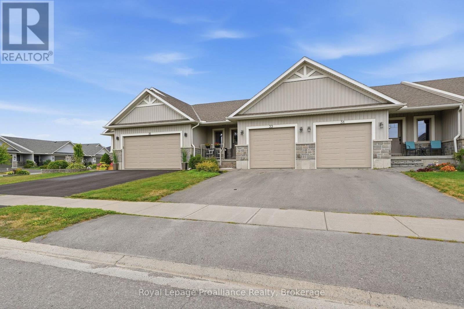 33 Chinook Street, Belleville, Ontario  K8P 0C6 - Photo 3 - X13635308