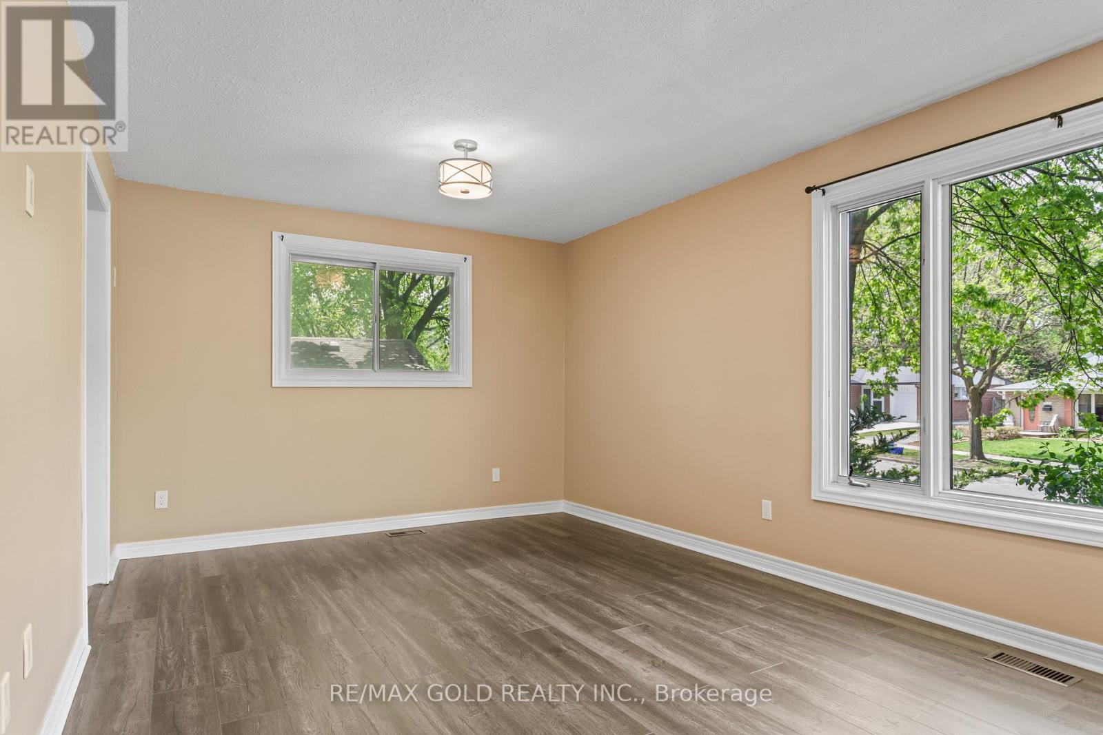 1588 Aldersbrook Road, London North, Ontario  N6G 2Z3 - Photo 12 - X13635854
