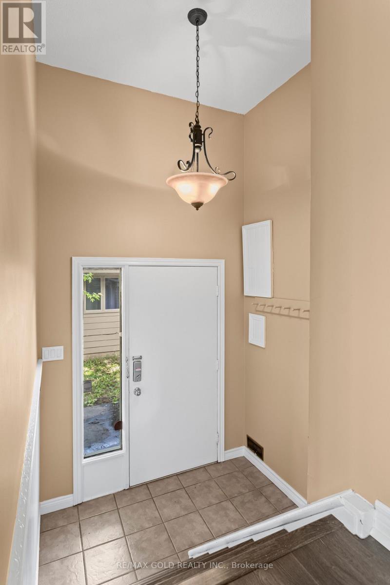 1588 Aldersbrook Road, London North, Ontario  N6G 2Z3 - Photo 5 - X13635854
