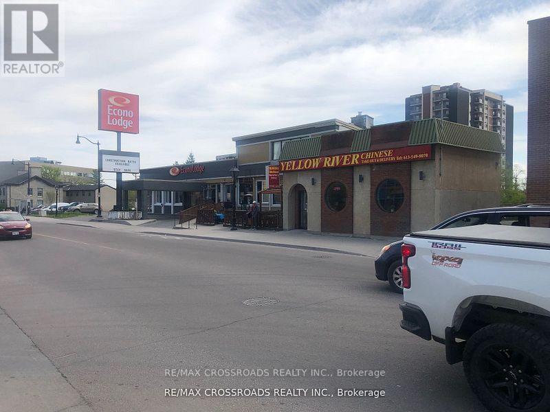 842 Princess Street, Kingston (Central City East), Ontario  K7L 1G3 - Photo 2 - X13635866