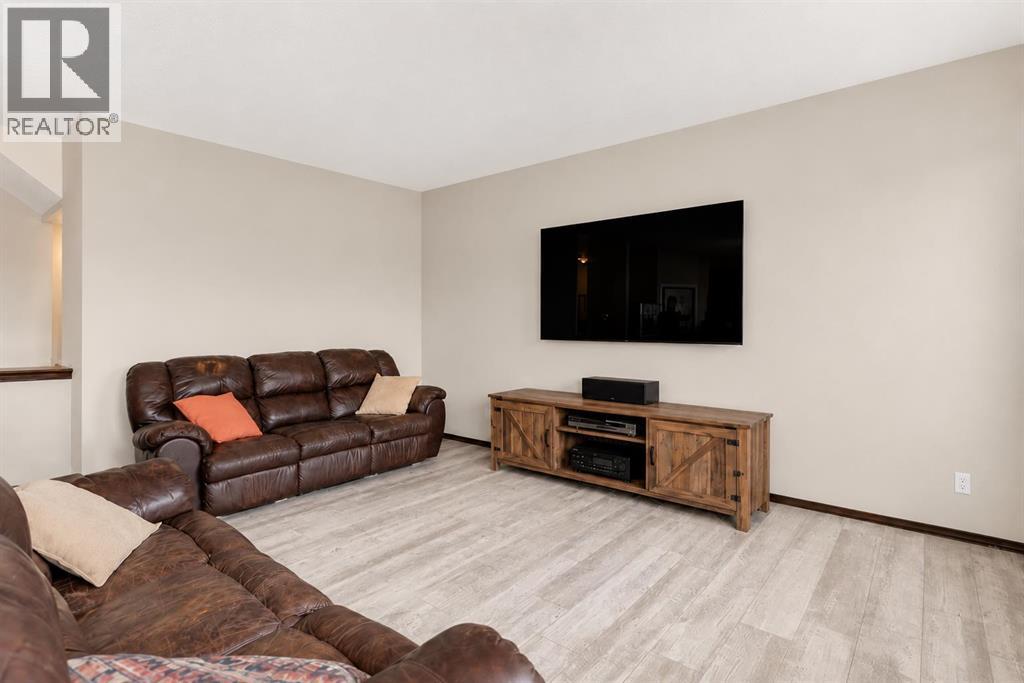 265 Brightonwoods Gardens SE, Calgary, Alberta  T2Z 0T4 - Photo 9 - A2316145