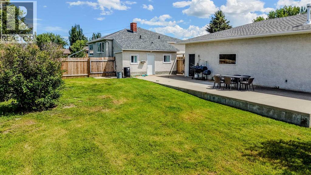 234 S 100 W, Raymond, Alberta  T0K 2S0 - Photo 35 - A2325459