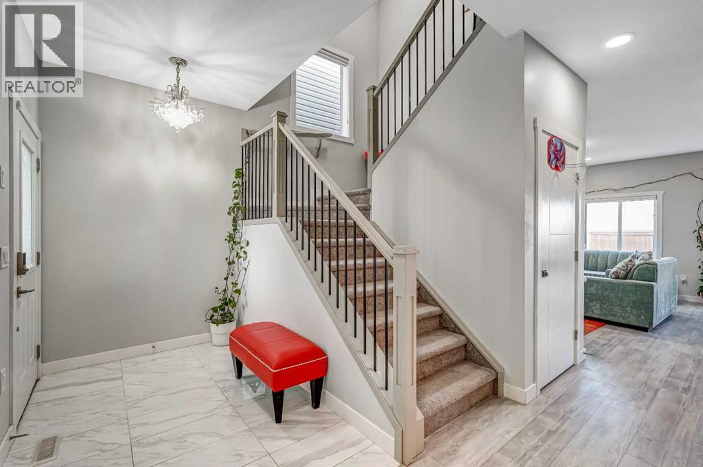 349 Corner Meadows Way NE, Calgary, Alberta  T3N 1Y6 - Photo 7 - A2324847