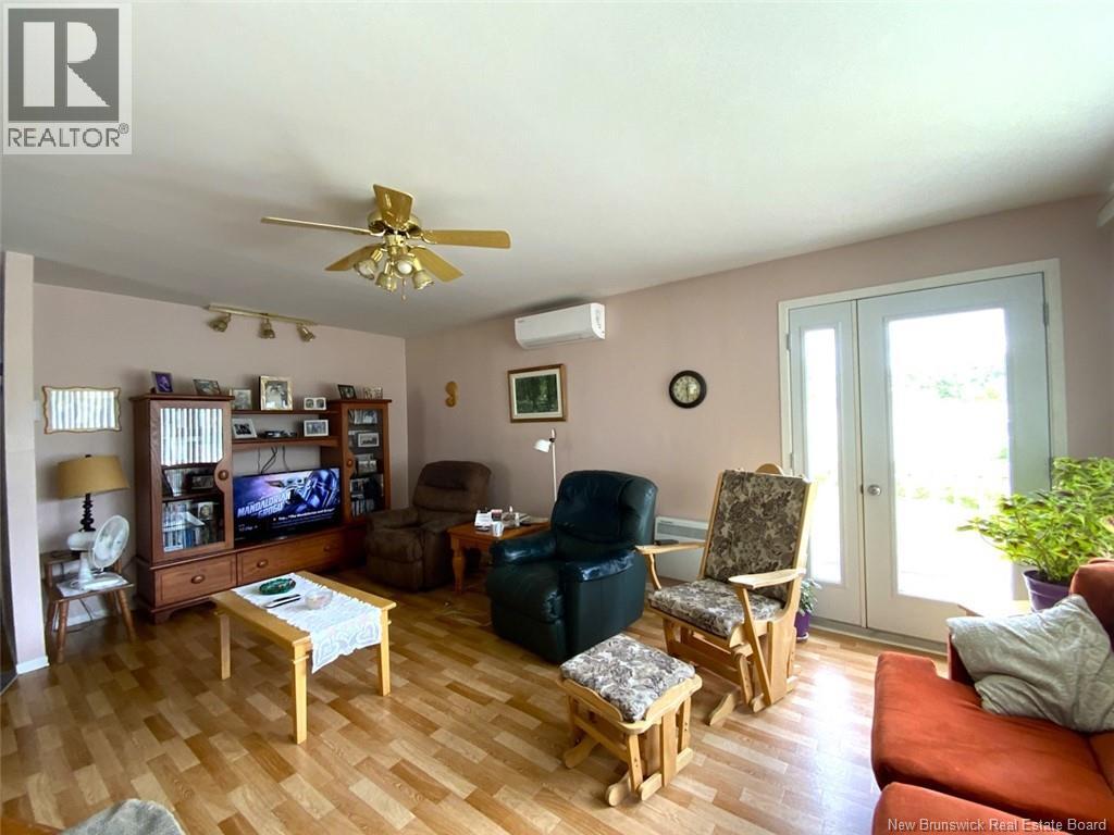 1463 St-François Street, Edmundston, New Brunswick  E3V 3P9 - Photo 3 - NB145310