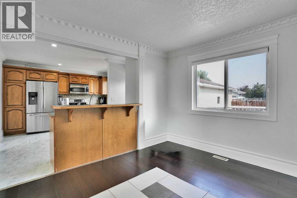 212 Pinetree Place NE, Calgary, Alberta  T1Y 1M3 - Photo 10 - A2330861