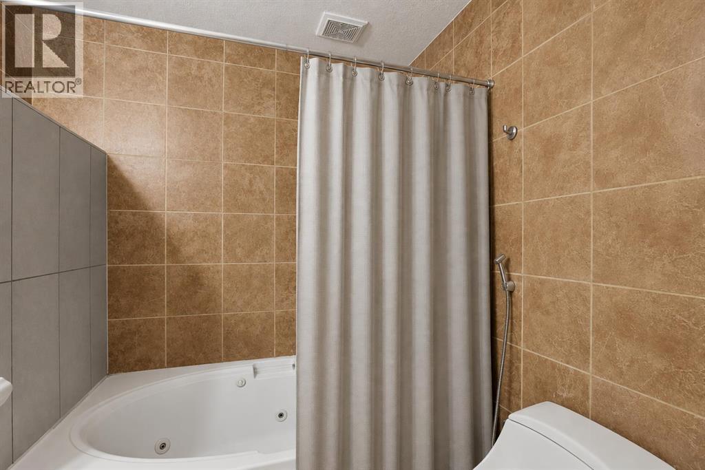 212 Pinetree Place NE, Calgary, Alberta  T1Y 1M3 - Photo 25 - A2330861
