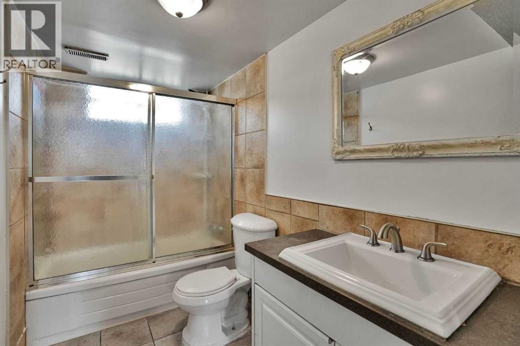212 Pinetree Place NE, Calgary, Alberta  T1Y 1M3 - Photo 31 - A2330861