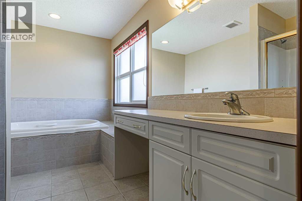23 Royal Oak Terrace Nw, Calgary, Alberta  T3G 6A5 - Photo 26 - A2332334