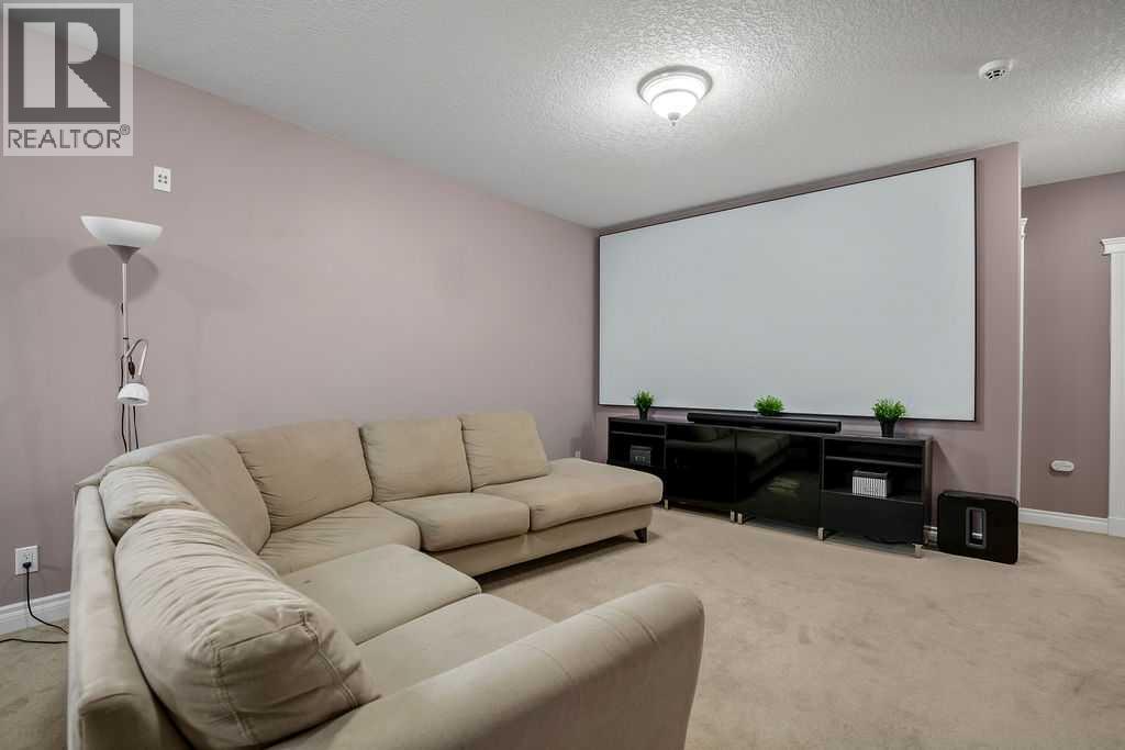 105 Lang Place, Okotoks, Alberta  T1S 1W8 - Photo 42 - A2334007
