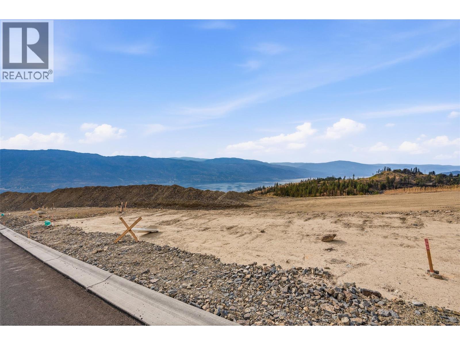 10380 Beacon Hill Drive, Lake Country, British Columbia  V4V 0A9 - Photo 14 - 10395478