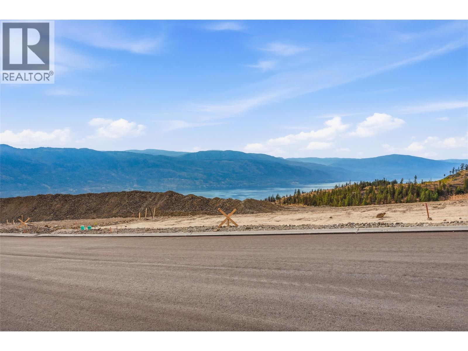 10380 Beacon Hill Drive, Lake Country, British Columbia  V4V 0A9 - Photo 12 - 10395478
