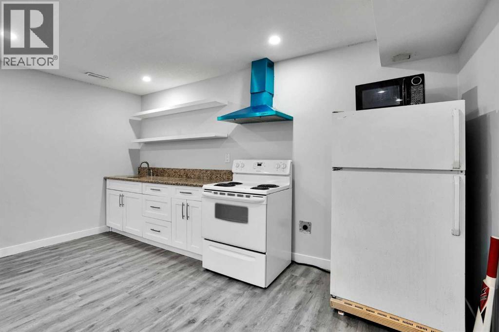101 Douglas Ridge Circle SE, Calgary, Alberta  T2Z 3B7 - Photo 36 - A2334564