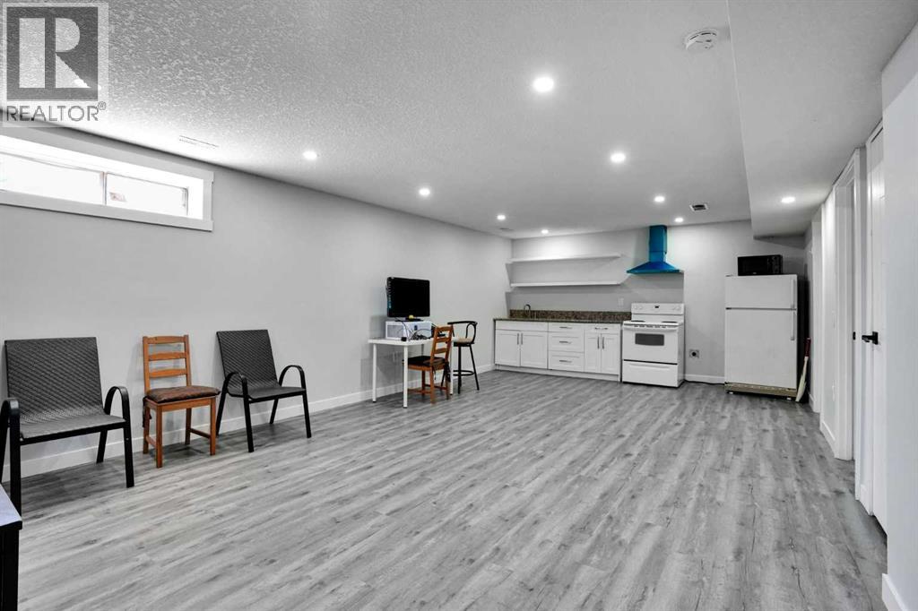 101 Douglas Ridge Circle SE, Calgary, Alberta  T2Z 3B7 - Photo 40 - A2334564