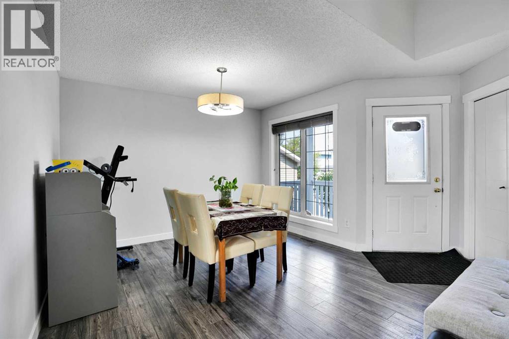 101 Douglas Ridge Circle SE, Calgary, Alberta  T2Z 3B7 - Photo 5 - A2334564
