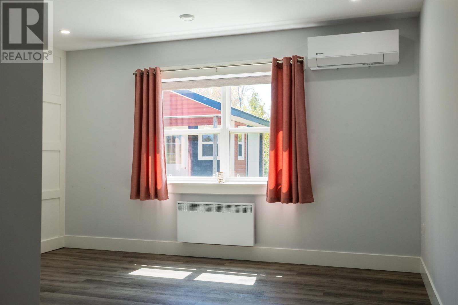 250 Hollis Avenue, Stratford, Prince Edward Island  C1B 4E9 - Photo 11 - 202613567
