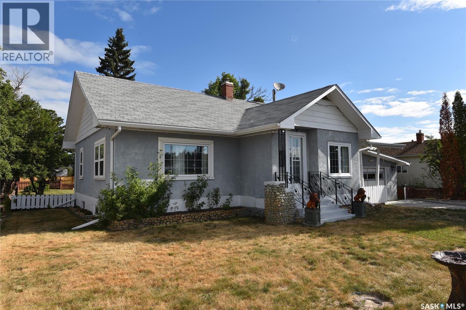 207 Pine Avenue, Nipawin, Saskatchewan  S0E 1E0 - Photo 46 - SK044431