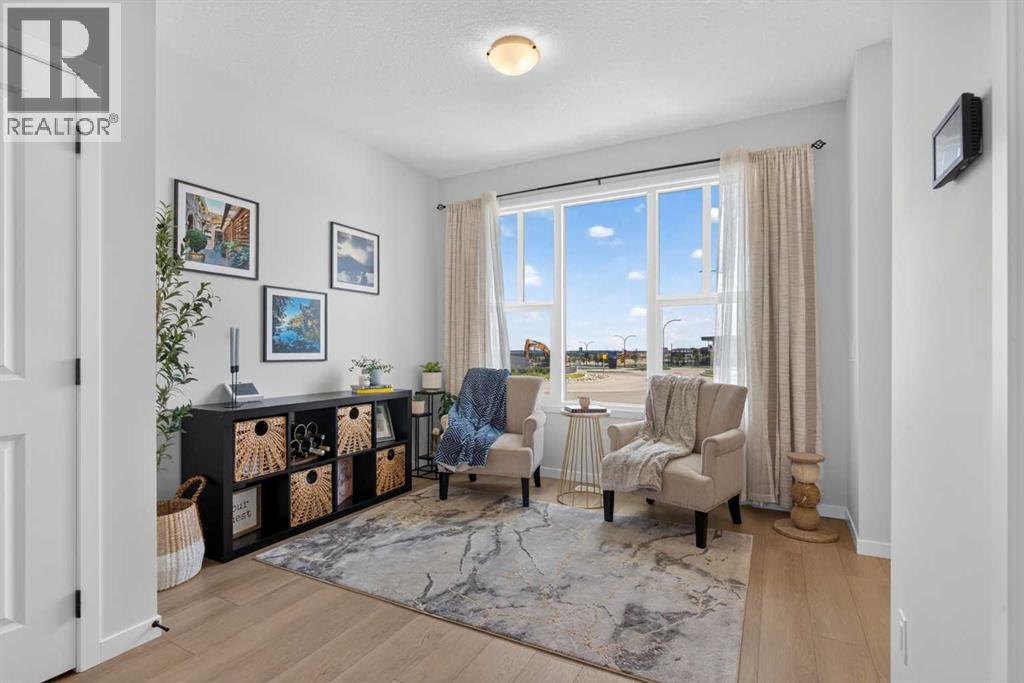 257 Edith Green NW, Calgary, Alberta  T3R 2G3 - Photo 5 - A2323878