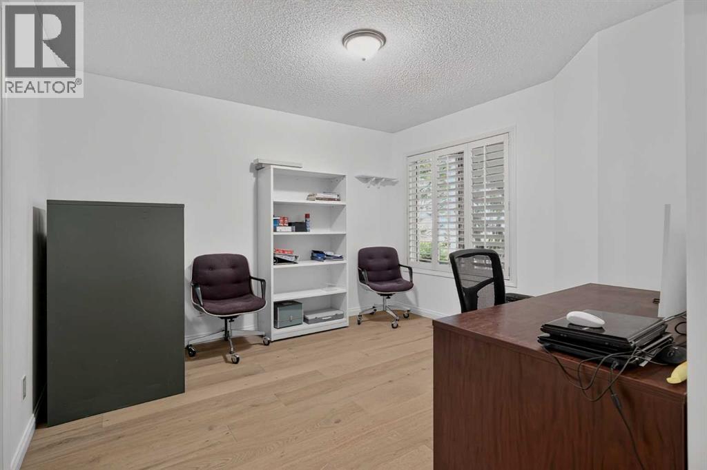 72 Sierra Morena Green SW, Calgary, Alberta  T3H 3E5 - Photo 34 - A2329732