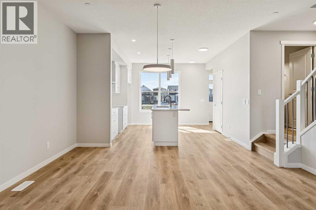 471 Hotchkiss Manor SE, Calgary, Alberta  T3S 0N3 - Photo 7 - A2333855