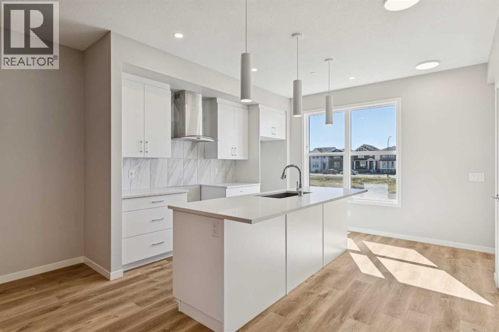 471 Hotchkiss Manor SE, Calgary, Alberta