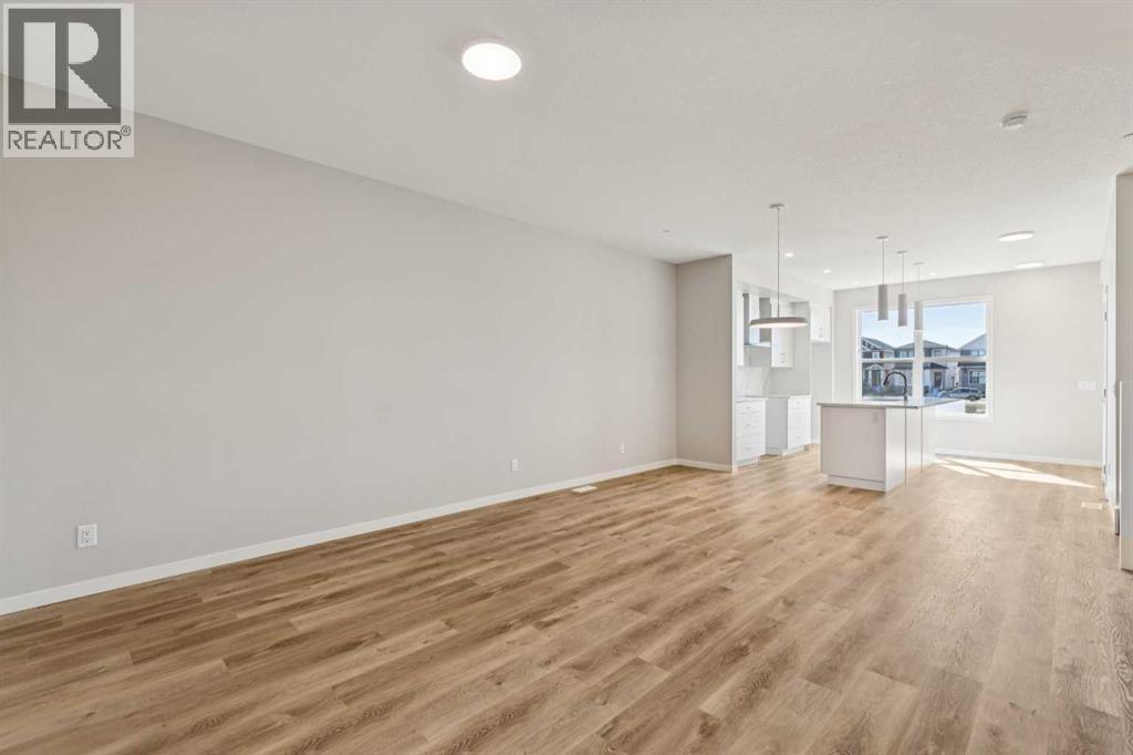 471 Hotchkiss Manor SE, Calgary, Alberta  T3S 0N3 - Photo 2 - A2333855
