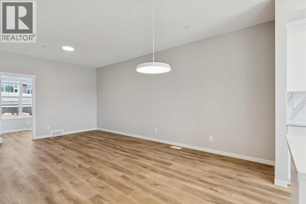 471 Hotchkiss Manor SE, Calgary, Alberta  T3S 0N3 - Photo 9 - A2333855