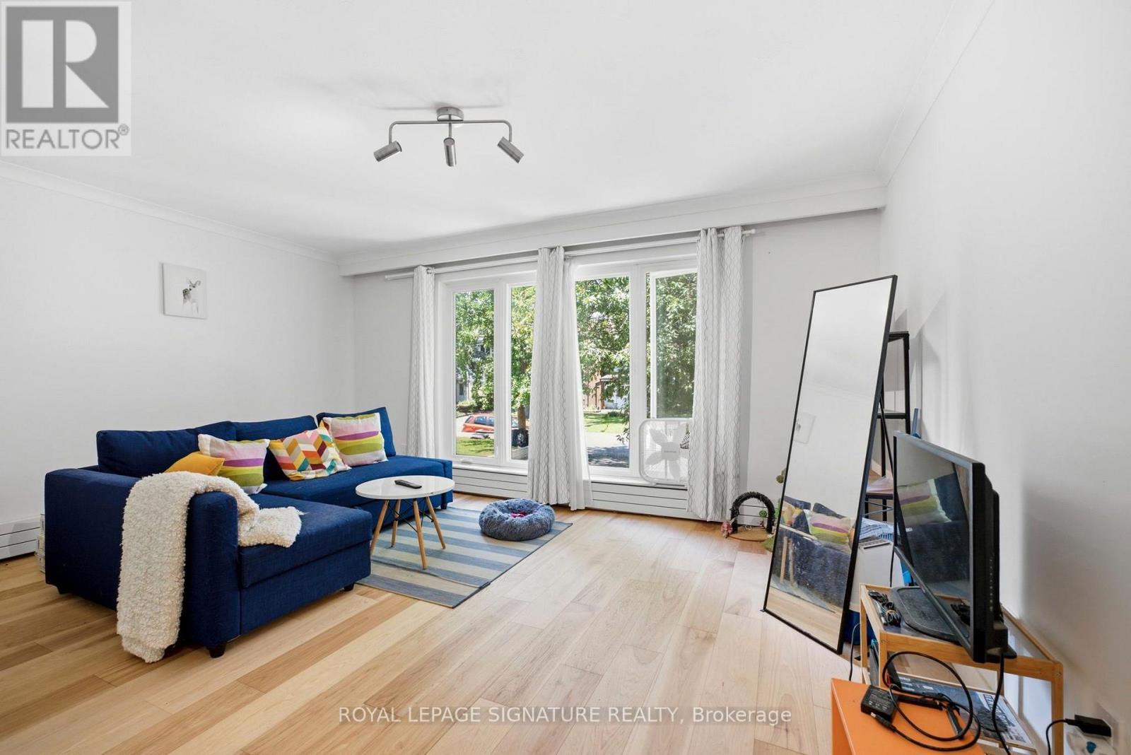 Main - 293 Glenforest Road, Toronto, Ontario  M4N 2A5 - Photo 4 - C13636168