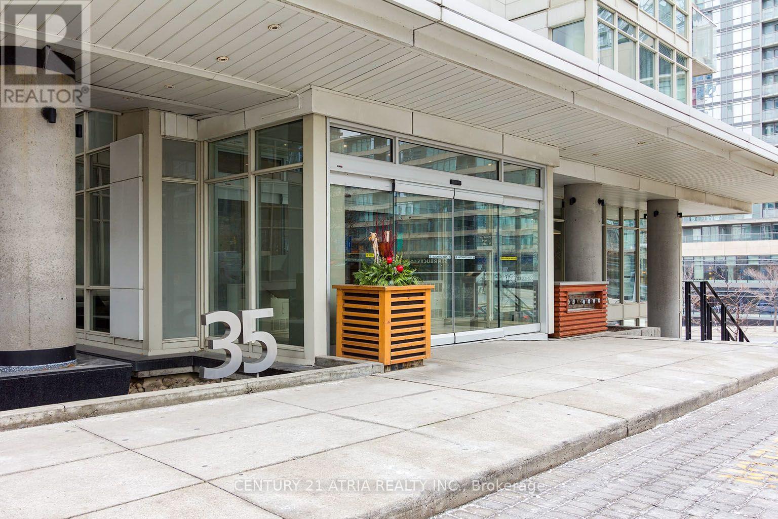 3706 - 35 Mariner Terrace, Toronto, Ontario  M5V 3V9 - Photo 2 - C13636172