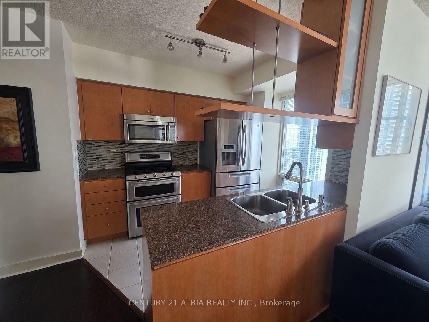 3706 - 35 Mariner Terrace, Toronto, Ontario  M5V 3V9 - Photo 4 - C13636172