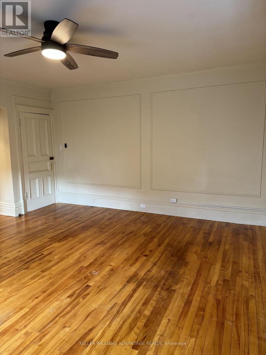 Studio 2nd Floor - 347 Walmer Road, Toronto, Ontario  M5R 2Y3 - Photo 4 - C13636260