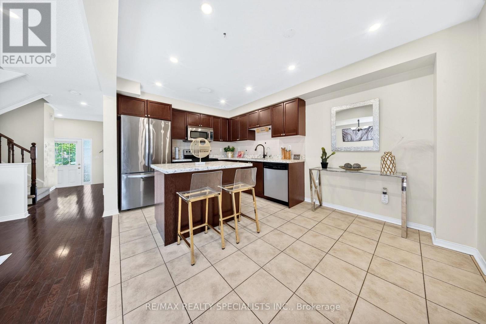 45 Warnford Circle, Ajax, Ontario  L1T 0J7 - Photo 19 - E13636188