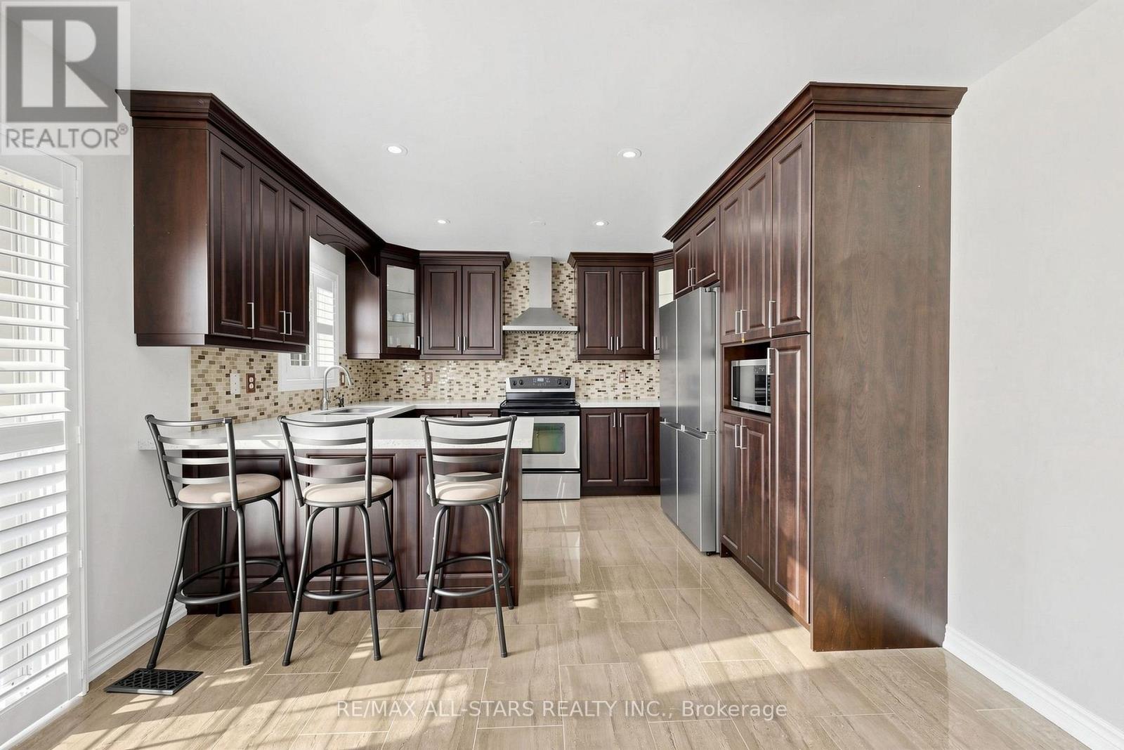 13 Boulderbrook Drive, Toronto, Ontario  M1X 2B9 - Photo 11 - E13636192