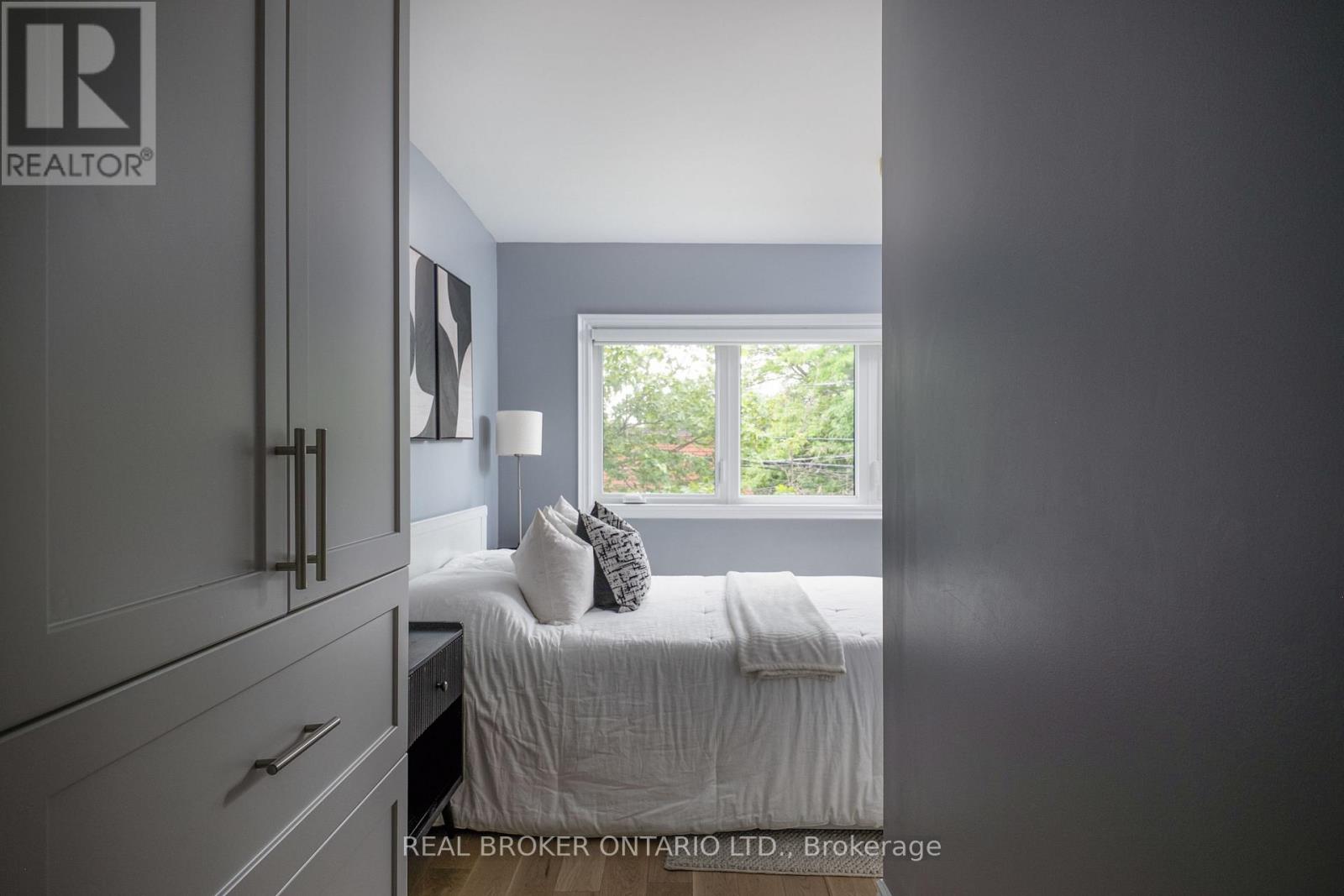 37 Gledhill Avenue, Toronto, Ontario  M4C 5K7 - Photo 18 - E13636222