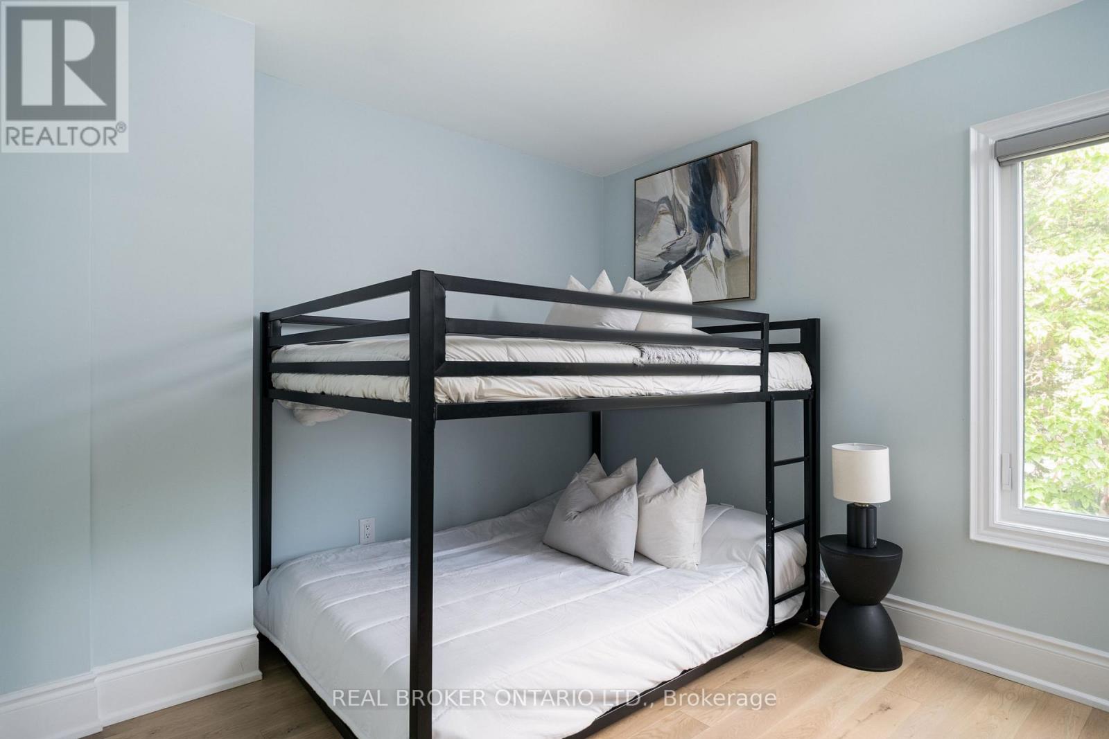37 Gledhill Avenue, Toronto, Ontario  M4C 5K7 - Photo 31 - E13636222