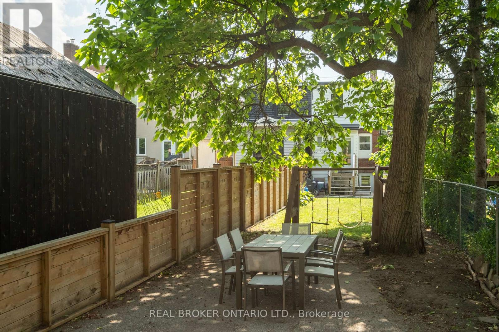 37 Gledhill Avenue, Toronto, Ontario  M4C 5K7 - Photo 46 - E13636222