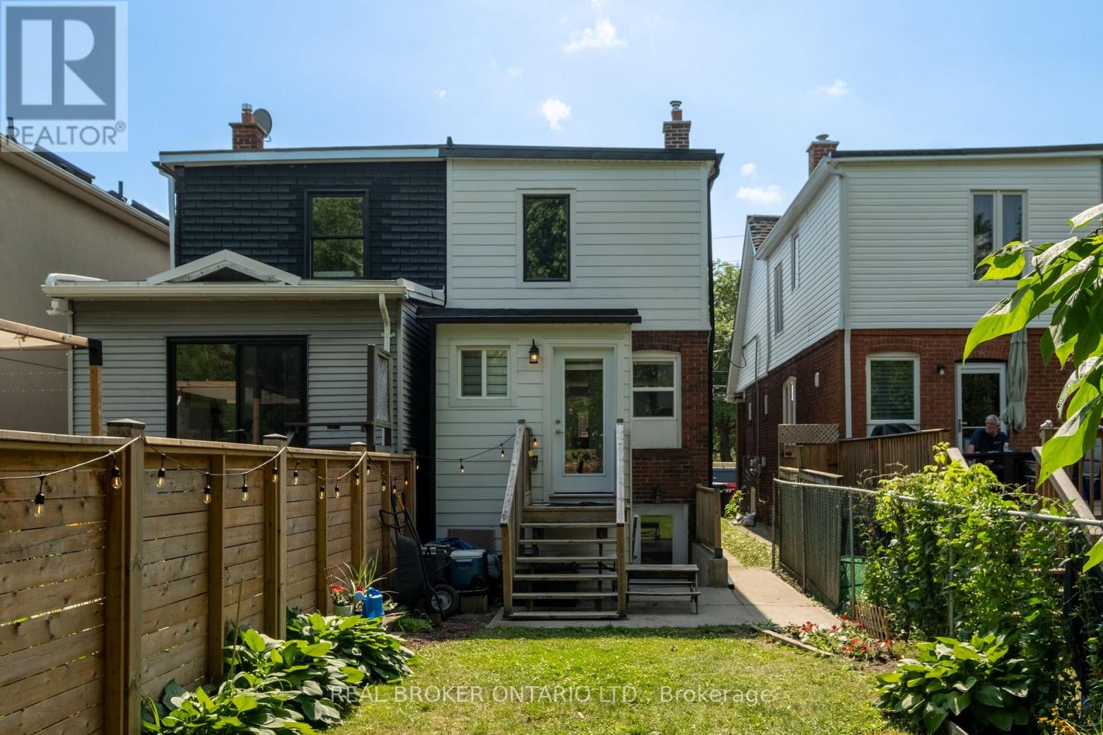 37 Gledhill Avenue, Toronto, Ontario  M4C 5K7 - Photo 48 - E13636222