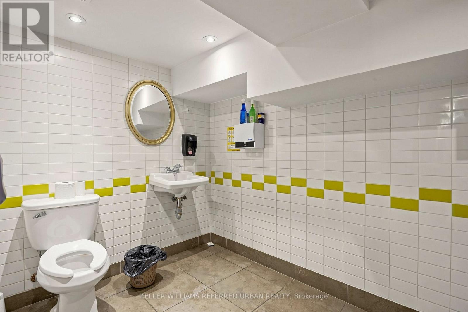 1985 Queen Street E, Toronto, Ontario  M4L 1J1 - Photo 17 - E13636296