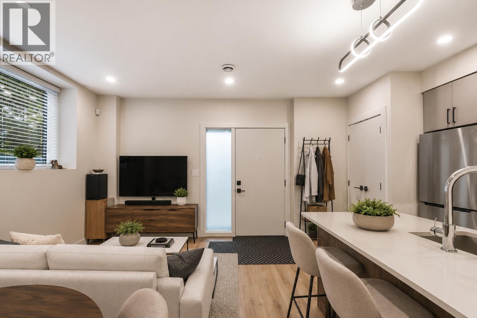 2705 Waverley Avenue, Vancouver, British Columbia  V5S 1E9 - Photo 13 - R3152248
