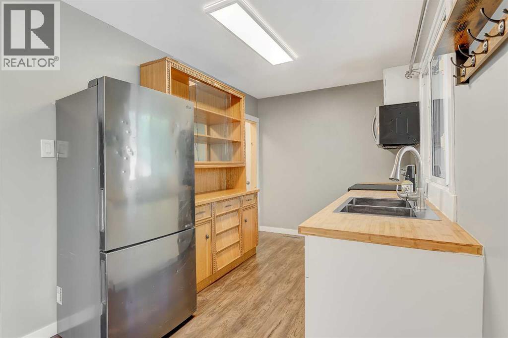 9626 108 Avenue, Grande Prairie, Alberta  T8V 1N3 - Photo 3 - A2334513