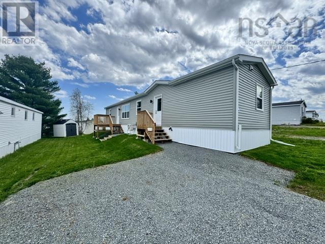 18 Bruce Street, South Uniacke, Nova Scotia  B0N 1Z0 - Photo 1 - 202616730