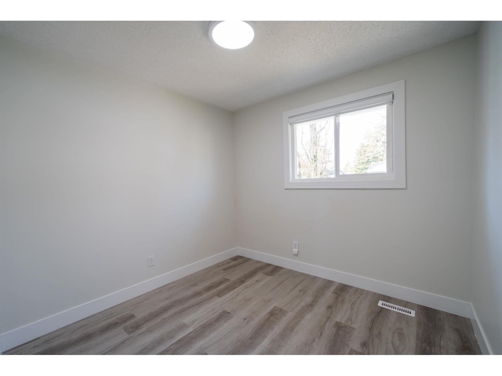 17396 62a Avenue, Surrey, British Columbia V3S 5J1 - Photo 11 - R3151491