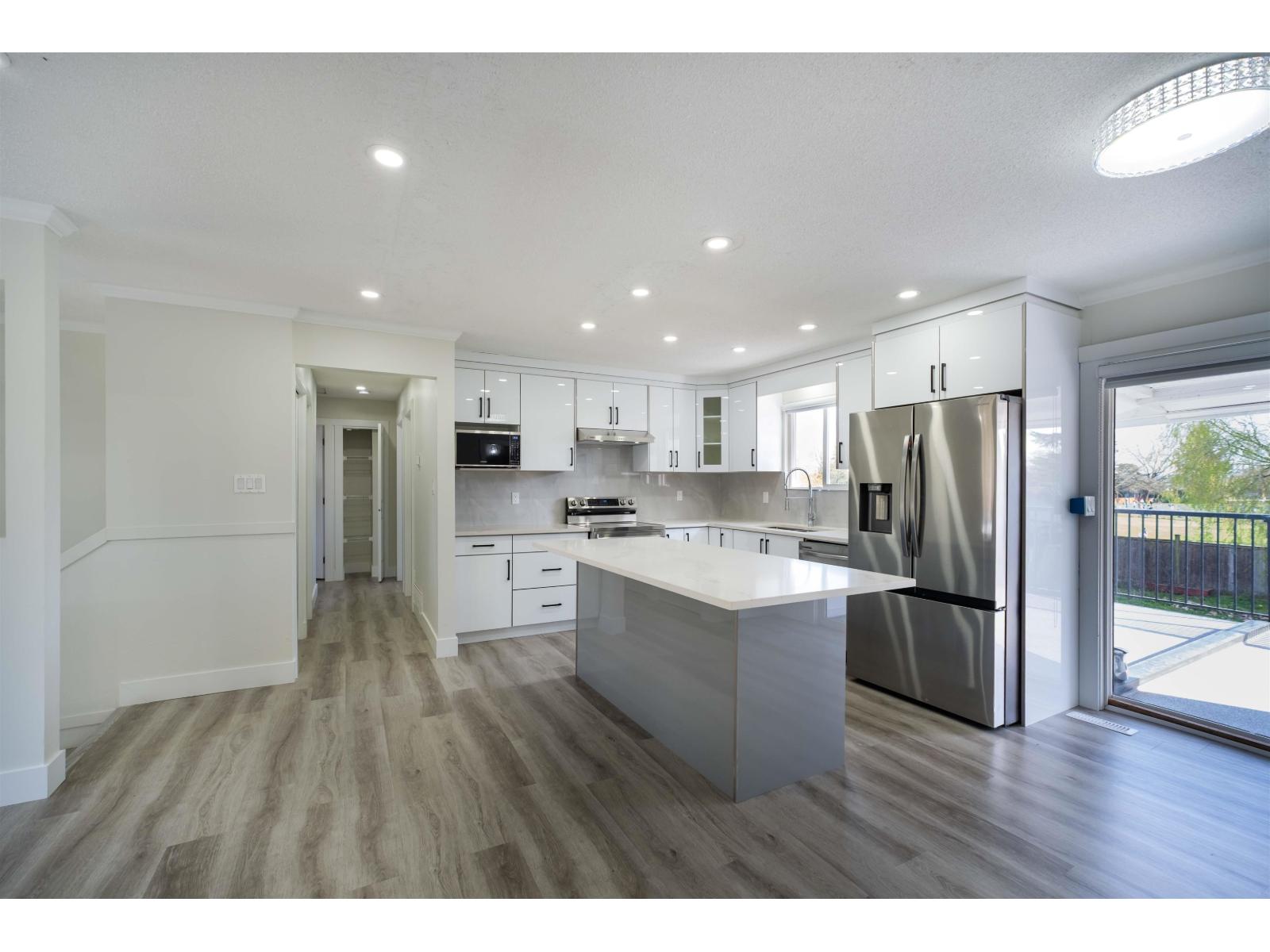 17396 62a Avenue, Surrey, British Columbia V3S 5J1 - Photo 5 - R3151491