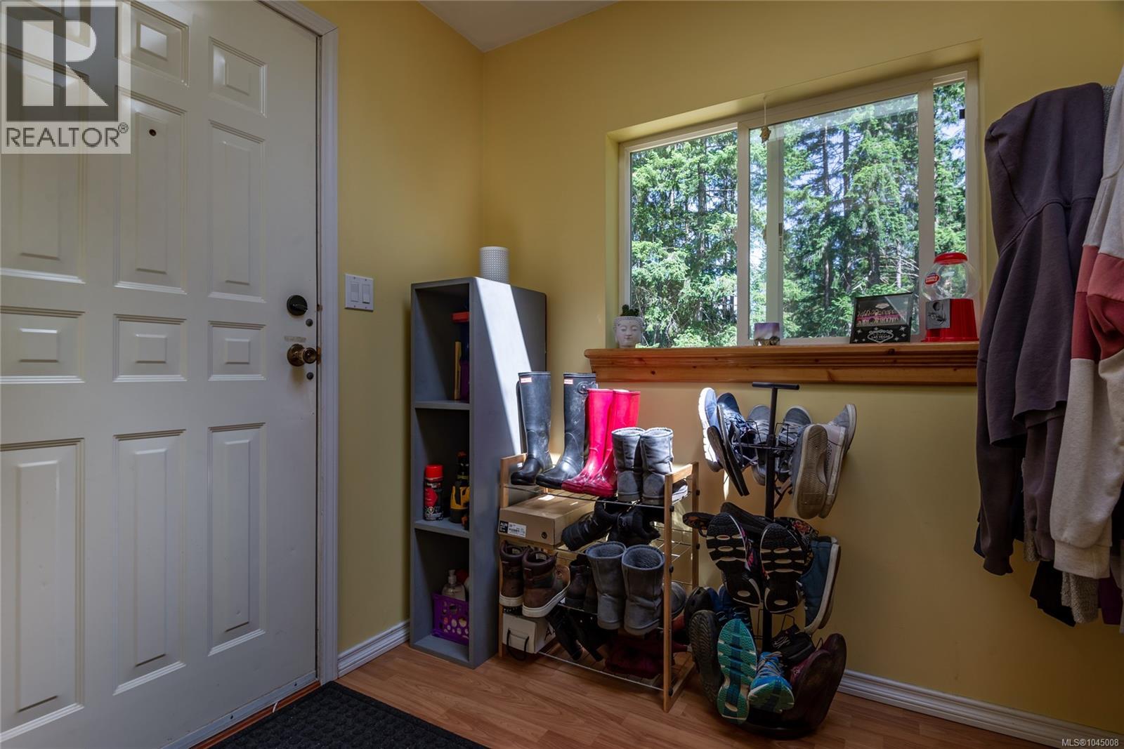 8598 Island Hwy N, Black Creek, British Columbia  V9N 1H3 - Photo 31 - 1045008