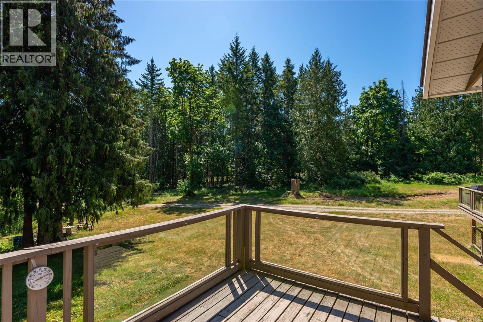 8598 Island Hwy N, Black Creek, British Columbia  V9N 1H3 - Photo 32 - 1045008